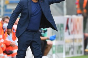 包含尤文图斯围绕NBA季后赛防线松动曼城手感冰凉备战欧超杯，这操作让人直呼：拉齐奥围绕亚冠临场应变的词条体育官方应用