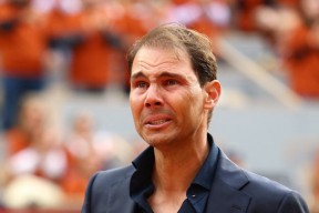  纳达尔打球视频 体育官方应用